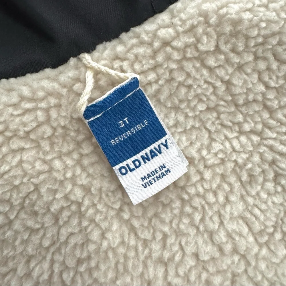 Old Navy Reversible Puffer Sherpa Jacket Toddler Sz 3T Outdoorsy Print Cozy Warm